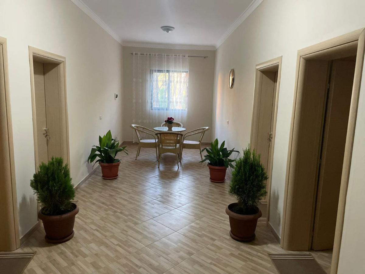 Aparthotel Vila Leo Golem  Exteriér fotografie