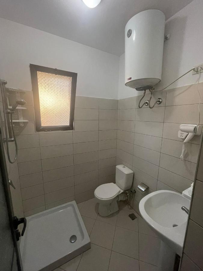 Aparthotel Vila Leo Golem  Exteriér fotografie